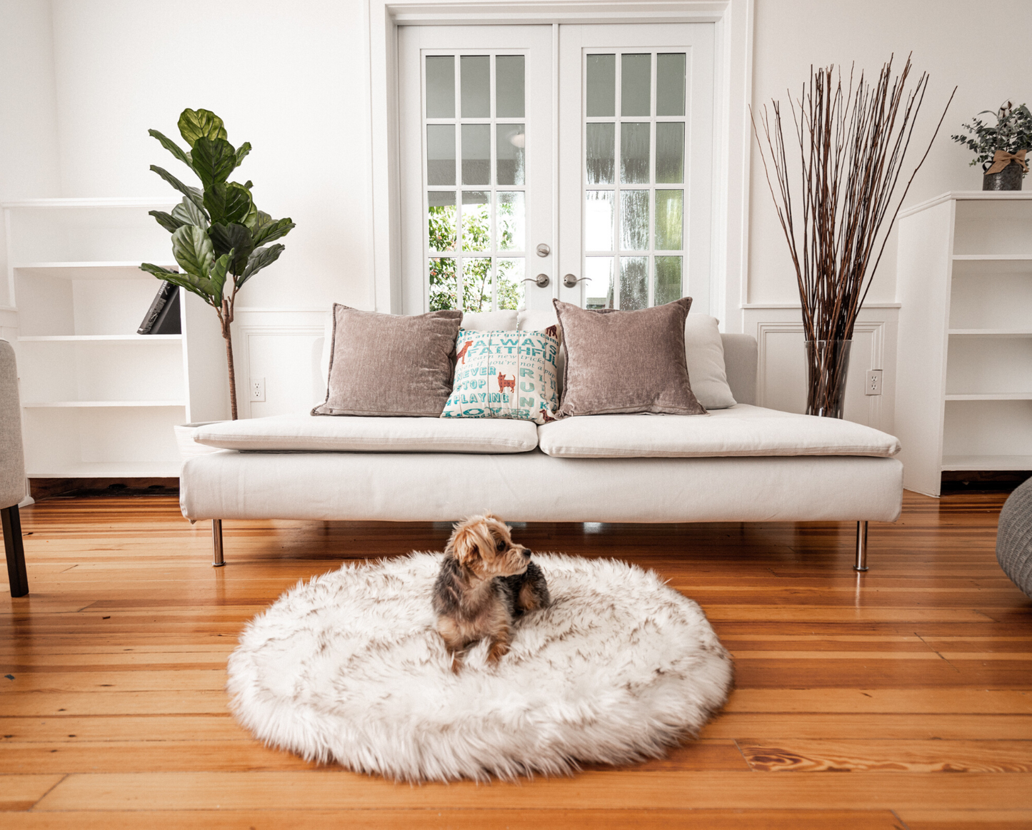 PupRug™ Mini Faux Fur Orthopedic Dog Bed - White