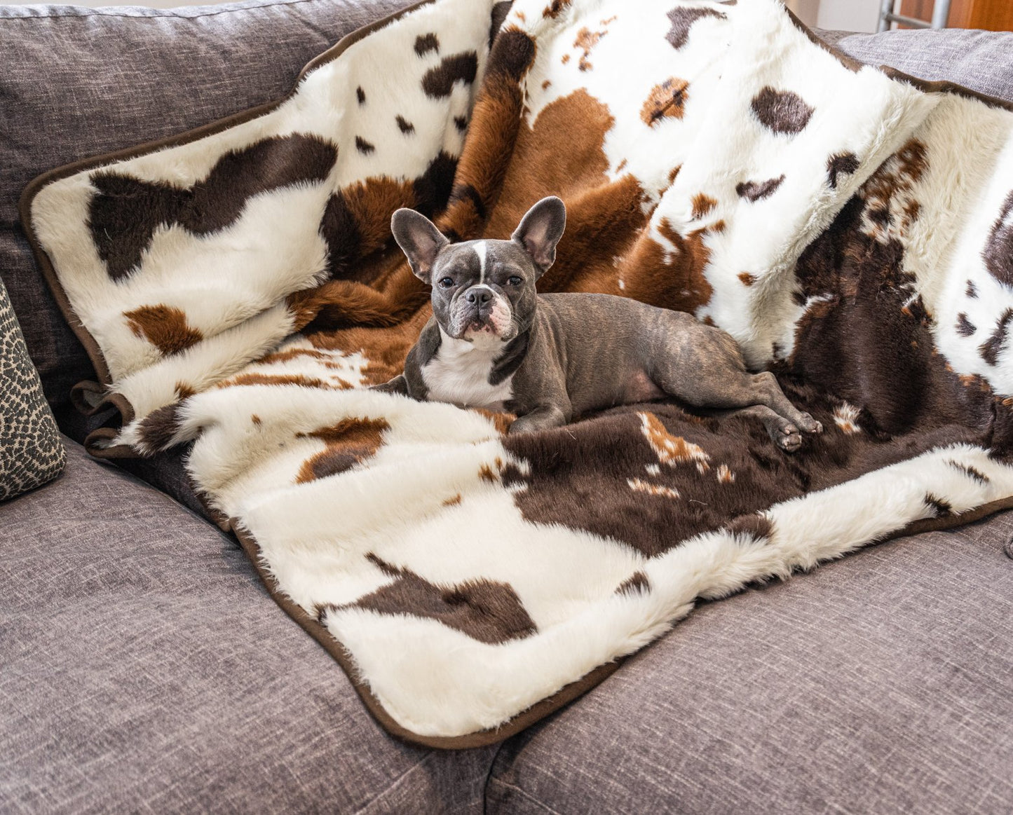 PupProtector™ Waterproof Throw Blanket - Brown Faux Cowhide