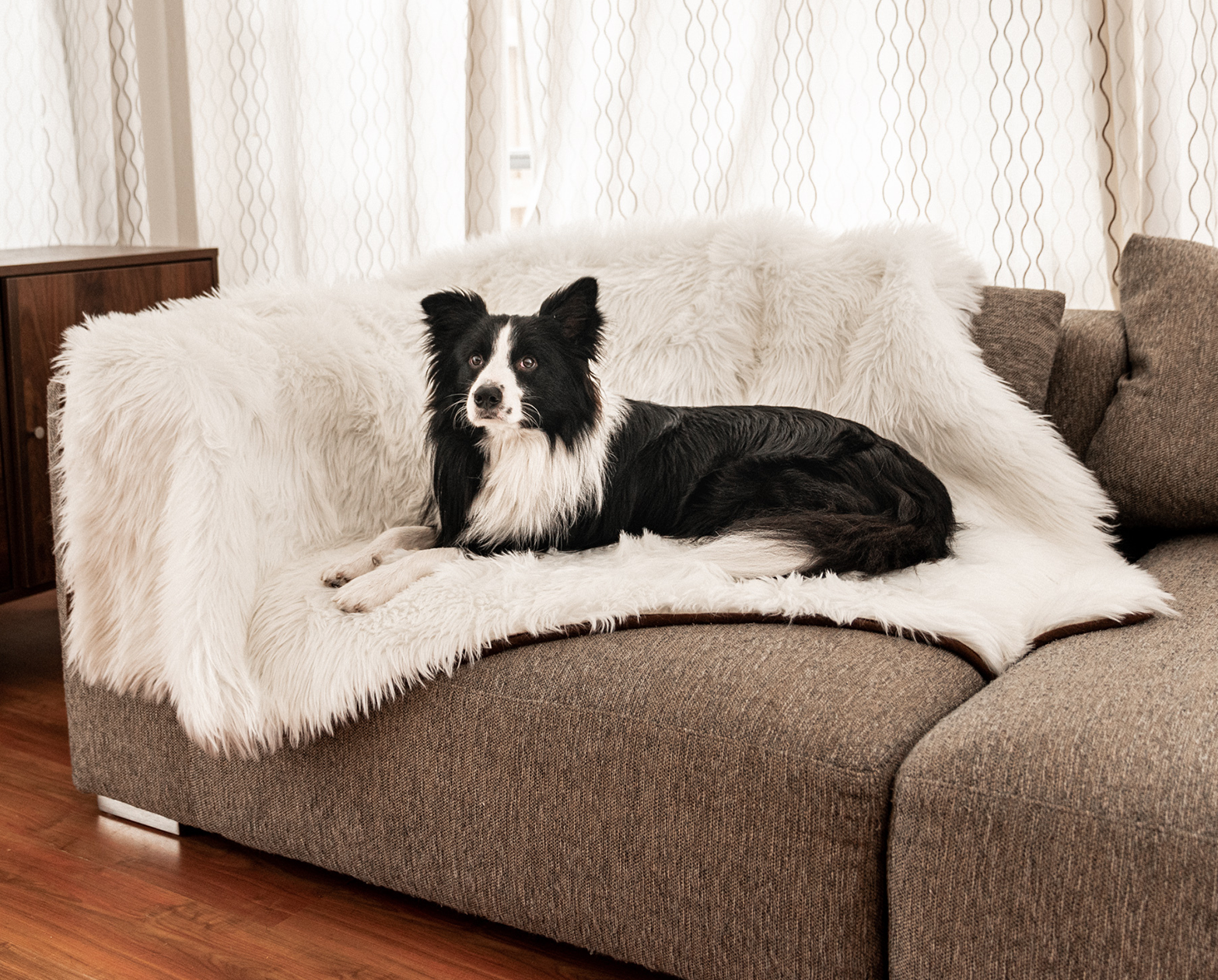 PupProtector™ Waterproof Throw Blanket - Polar White