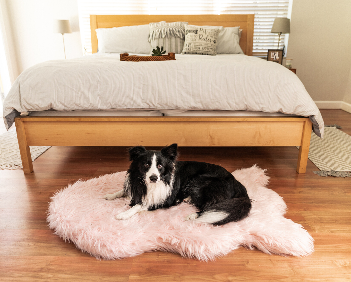 PupRug™ Faux Fur Orthopedic Dog Bed - Curve Blush Pink