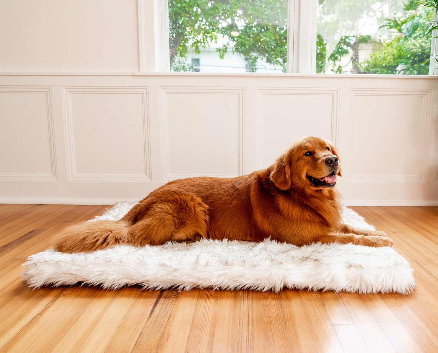 PupRug™ Faux Fur Orthopedic Dog Bed - Rectangle White